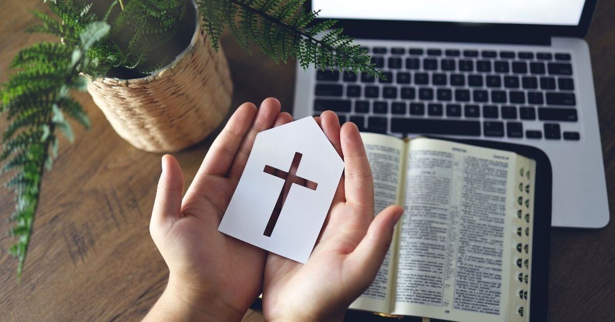 Should a Christian attend church online?
