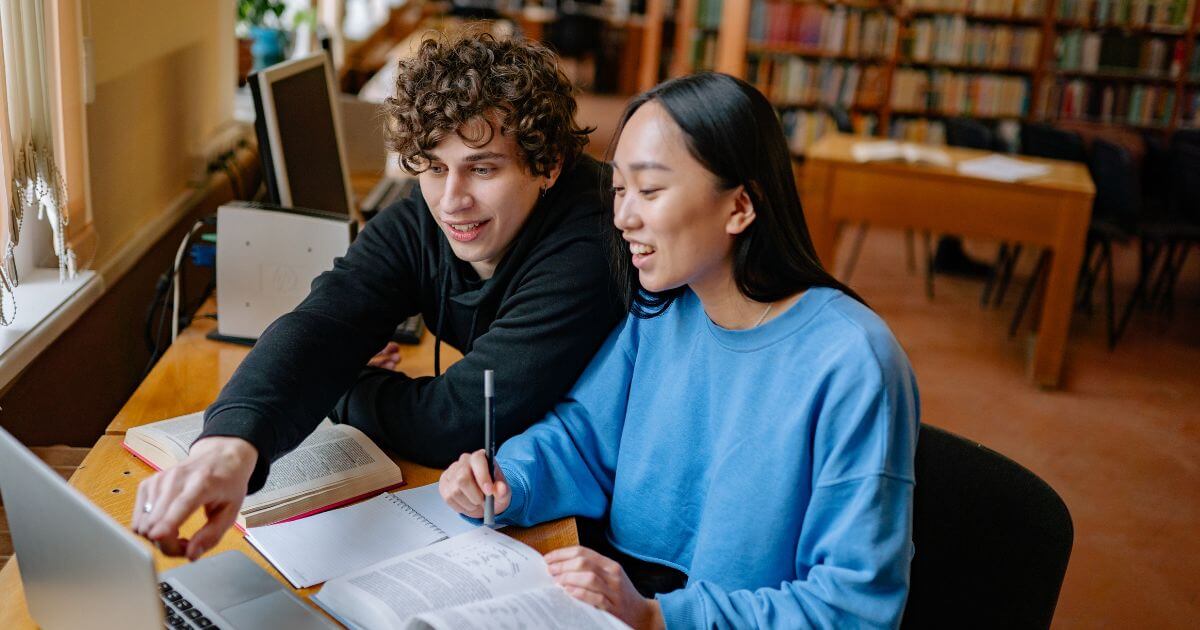 How can I pick which college to go to?