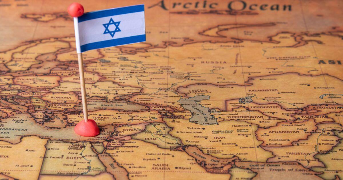 Did God promise the Promised Land to Israel forever (Deuteronomy 4:40)?