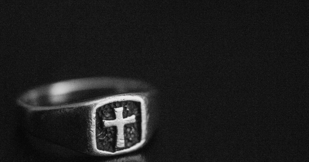 featured article image